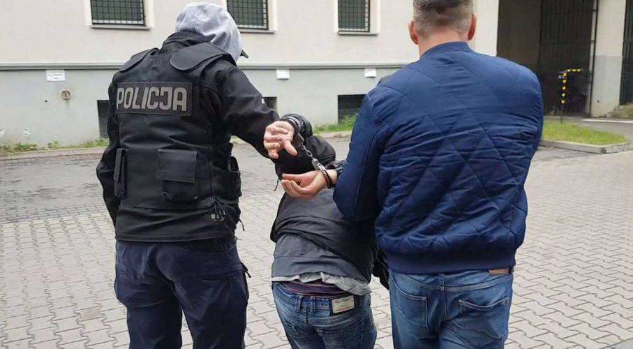 У Варшаві впіймали громадянина України, який вдавав з себе офіцера поліції