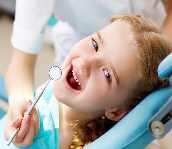 У Дзєржонуві діти та молодь можуть безкоштовно обстежити свої зуби