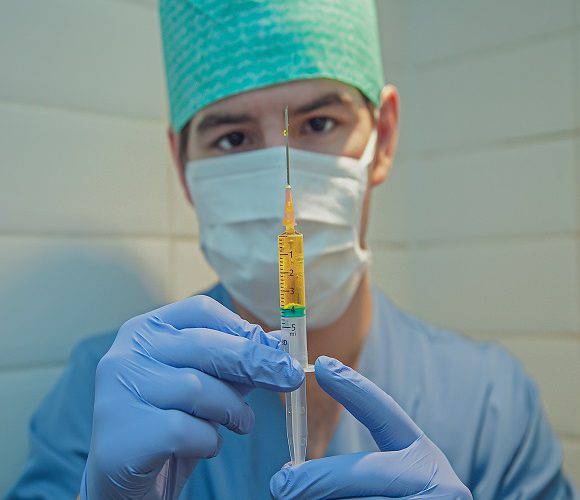 Польські лікарі тестують новаторський метод лікування COVID-19: вже є перші ефекти