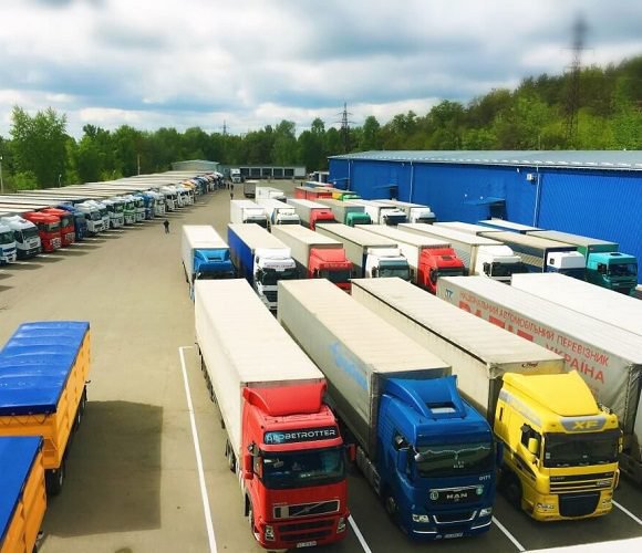 Сьогодні на польсько-українському кордоні – черги на 300 вантажівок