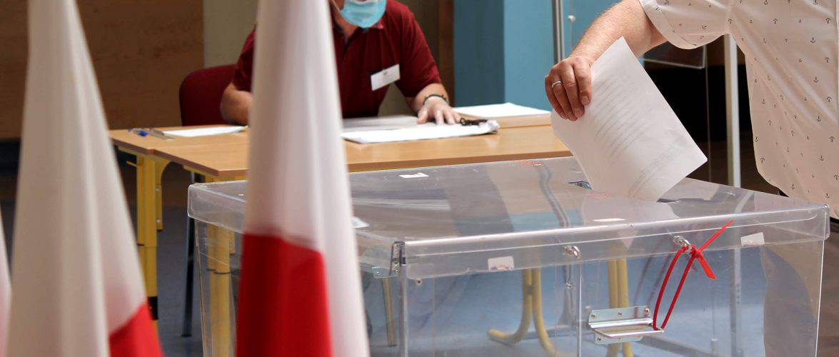 У Польщі українці отримають право брати участь у виборах?