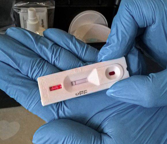 Працівники з України проходитимуть безкоштовне тестування на коронавірус в Польщі