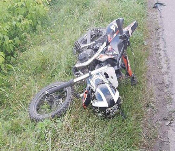 В Польщі 9-річний хлопчик на мотоциклі врізався в авто [+ФОТО]