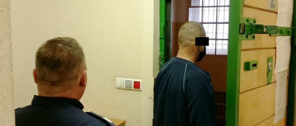 В Польщі затримали 51-річного українця з фальшивим паспортом: чоловік сяде до в’язниці