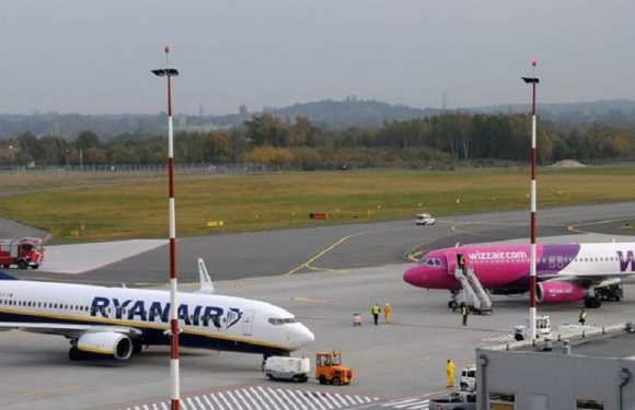 Wizz Air та Ryanair скасовують рейси, серед них — між Польщею та Україною
