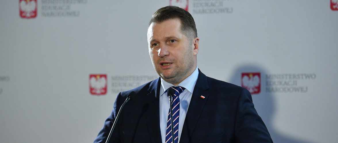 Міністр освіти Польщі розказав, коли учні повернуться до школи