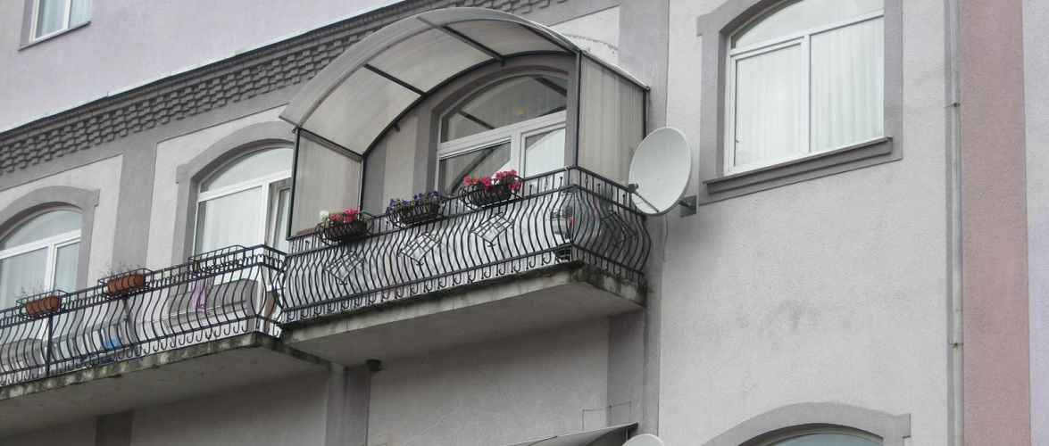 У Польщі 5-річна українка випала з балкону квартири на четвертому поверсі