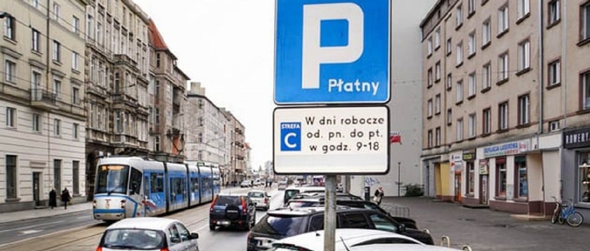 За неправильне паркування в Польщі можна отримати навіть 1 тис. злотих штрафу