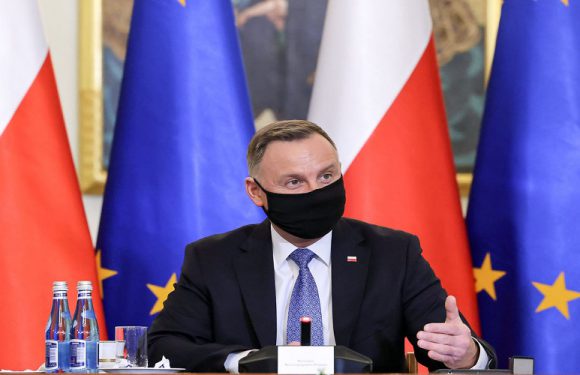 Президент Польщі зареєструвався на щеплення від коронавірусу