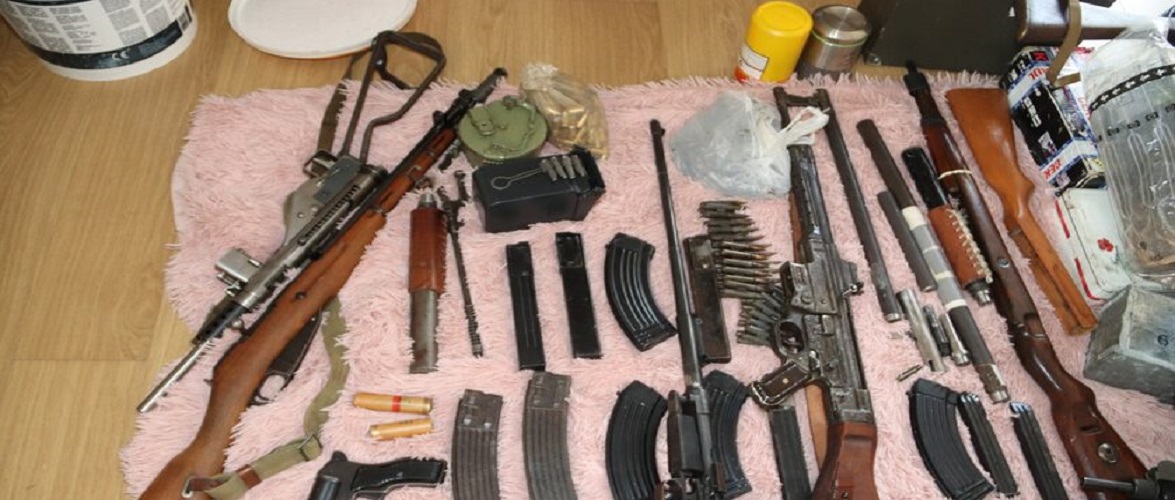 В Польщі затримали злочинну групу, яка торгувала нелегальною зброєю [+ФОТО]