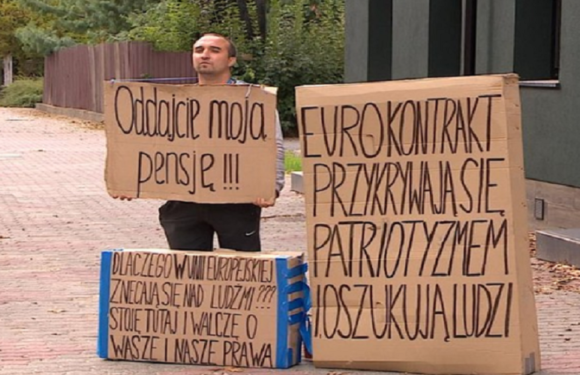 В Польщі протестує українець: йому не заплатили за 2 місяці роботи, ще й викликали поліцію [+ОНОВЛЕНО]