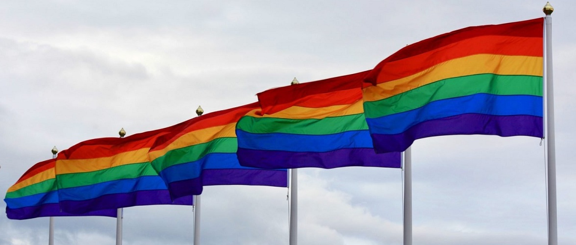 У Польщі воєводства можуть втратити 120 мільйонів євро через резолюції проти ЛГБТ