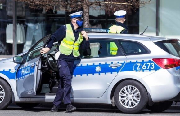 За три дні поліцейські в Польщі видали 5,7 тис. штрафів за відсутність маски