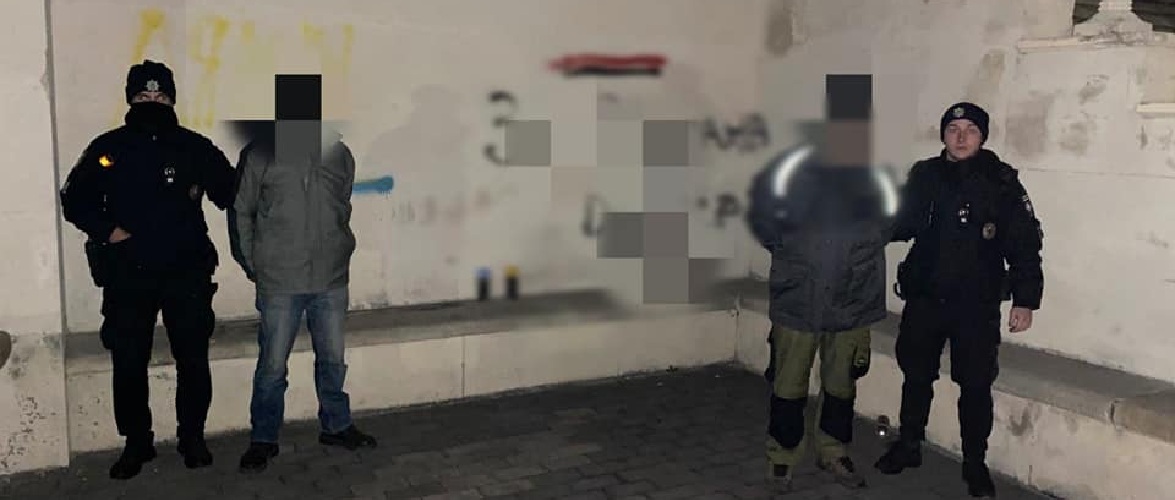 Впіймали провокаторів на цвинтарі «Львівських орлят» у Львові