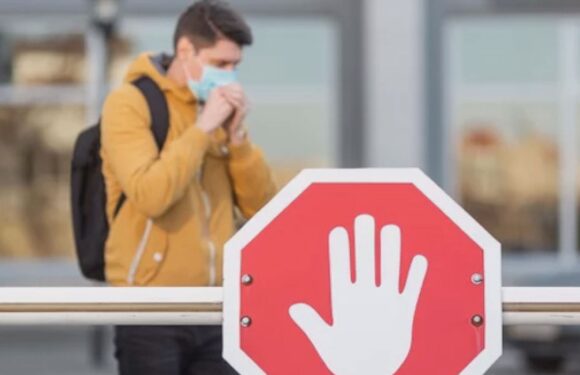 В Польщі можуть продовжити коронавірусні обмеження до 31 січня