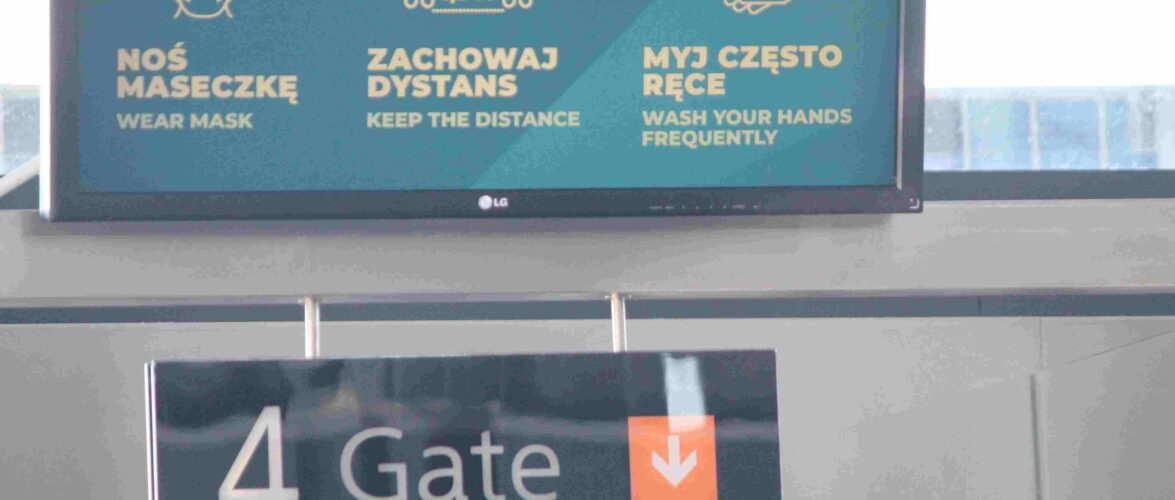 В Польщі у пасажира з ПАР запідозрили новий штам коронавірусу омікрон