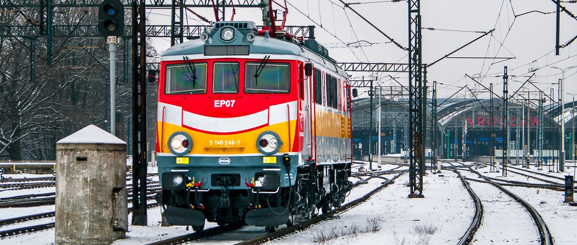 У Польщі зупинилися 8 потягів