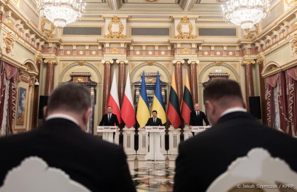 Польща вражена звірствами в Бучі: президенти Польщі та України провели переговори