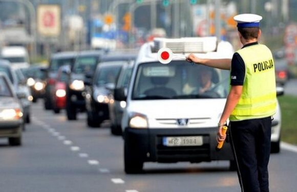 З 12 травня в Польщі поліція ретельно перевірятиме водіїв: можна отримати штраф до 2 тис. злотих