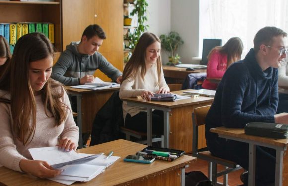 У Лодзі в ліцеї на прохання польських учнів почали викладати українську мову