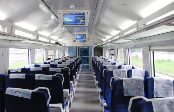 До 31 травня українці можуть безкоштовно їздити потягами PKP Intercity в Польщі