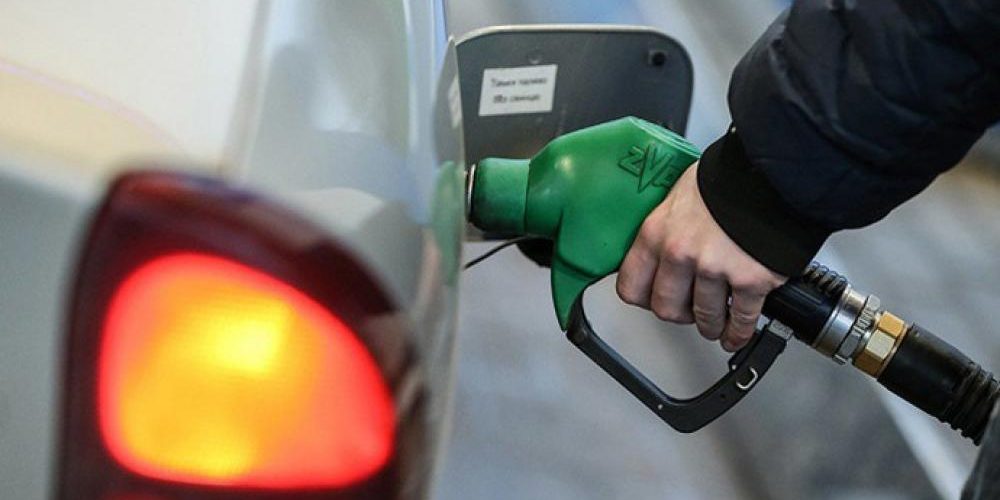 Новий антирекорд: у Польщі вартість бензину перевищила 8 злотих
