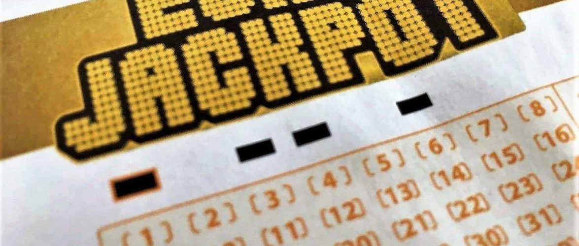 Щасливчик у Польщі виграв майже 2 млн злотих у лотереї