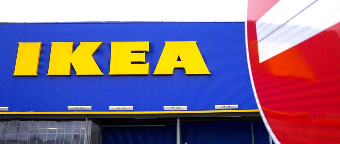 IKEA виходить з російського ринку, але наостанок “жартує” з покупцями