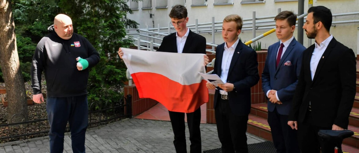 У Вроцлаві директор MPK “вбив аргументами” протест проти українських прапорів [+ФОТО]