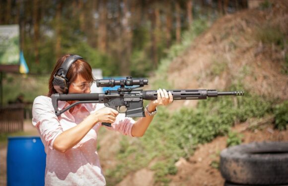 Вже офіційно: з вересня діти в польських школах вчитимуться стріляти