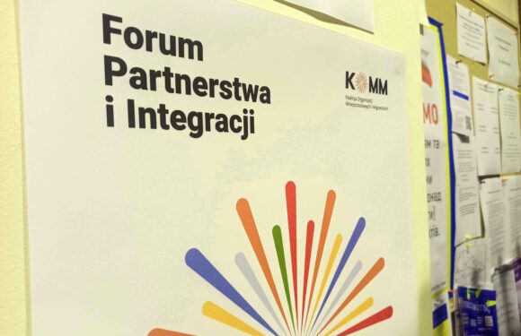 У польському Перемишлі відбувається Форум з питань українських мігрантів