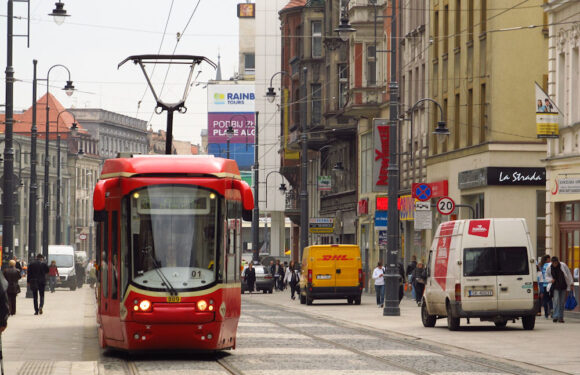 У Польщі водіїв громадського транспорту прирівняють до посадових осіб