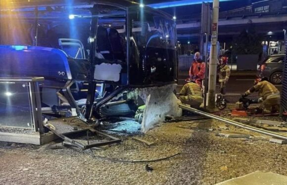 У Вроцлаві автобус провалився до підземного переходу: водій загинув
