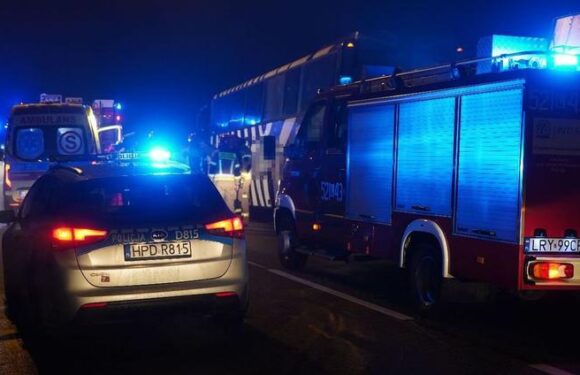 У Польщі українського водія автобуса розчавило під час заміни колеса 