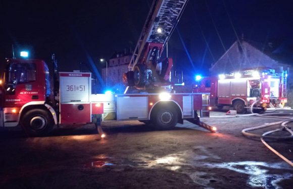 У Польщі мешканці стрибали з вікон палаючого будинку: одна людина загинула