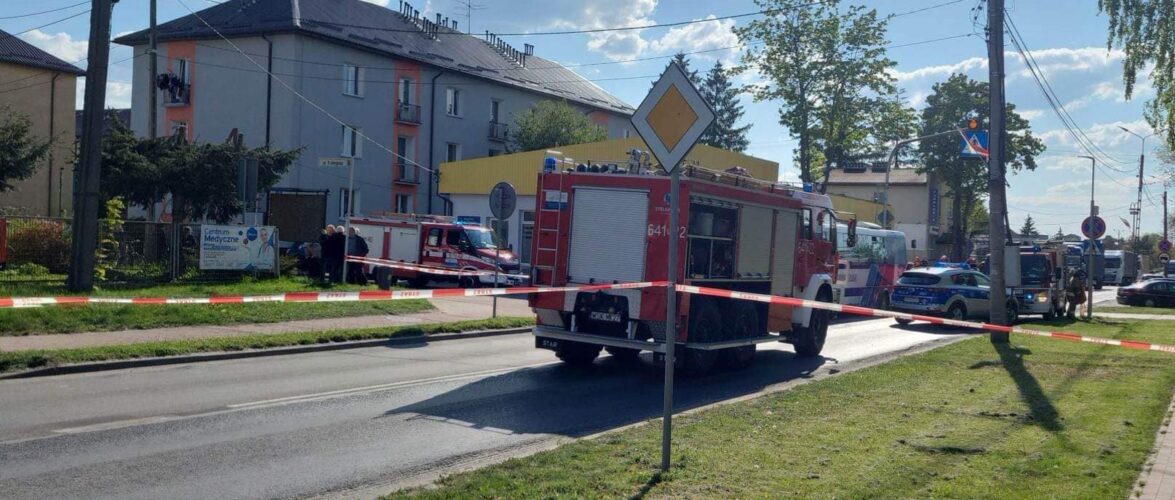На переході в Польщі автобус збив жінку з дітьми: загинула 6-річна дівчинка